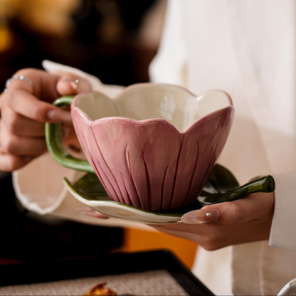 Modern Hand-Painted Tulip Flower Cup and Saucer Set (320ml)
