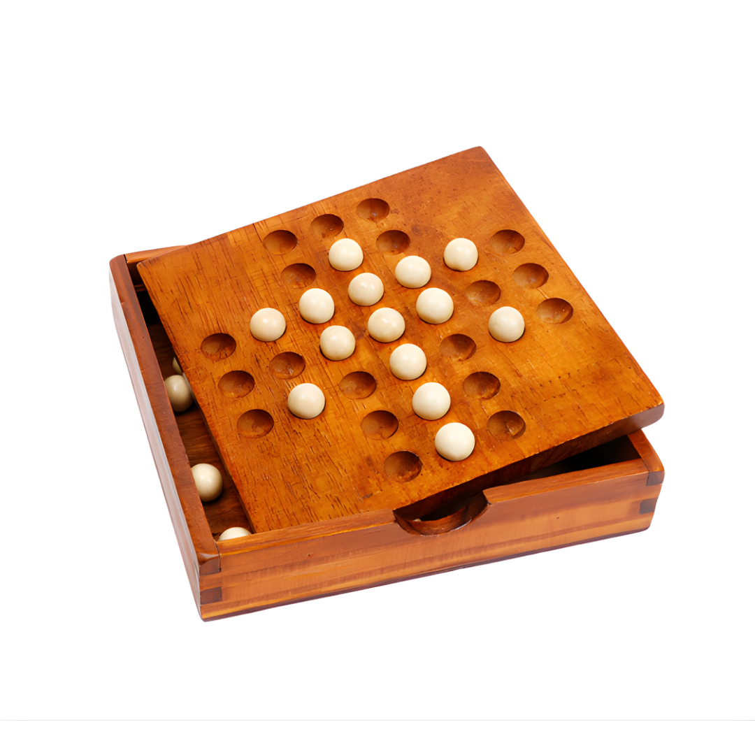 Wooden Solitaire Board Cognitive Chess Educational Intellectual Strategy Games